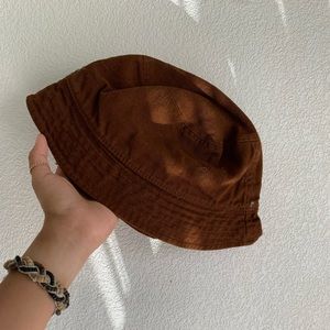 bucket hat